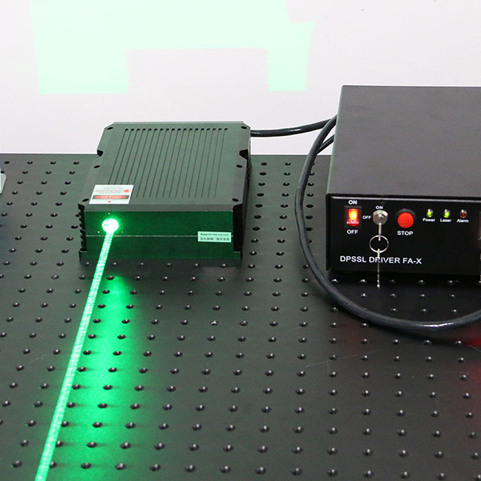 520nm 15W Láser de estado sólido verde Powerful Laser Beam